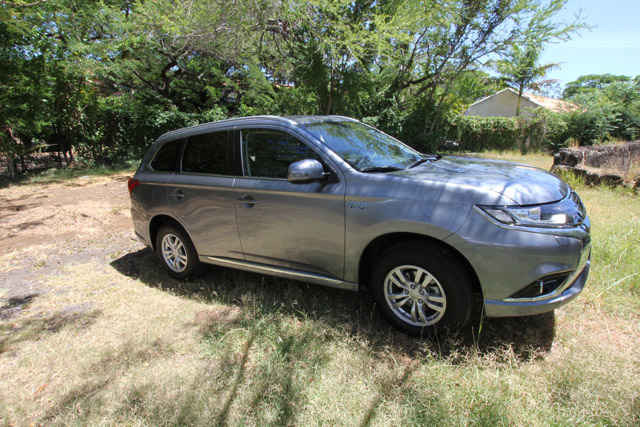 Mitsubishi Outlander PHEV, hybride rechargeable Mitsubishi Outlander PHEV, hybride rechargeable