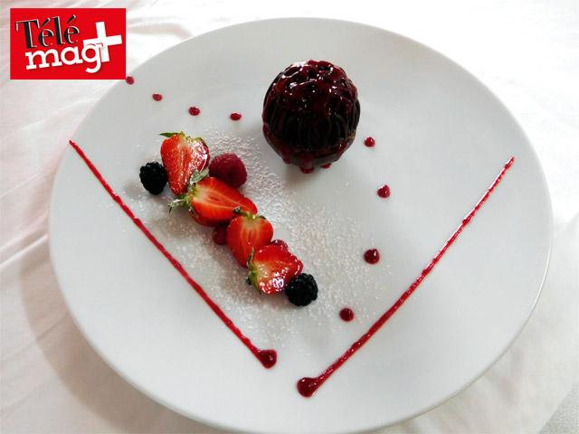 Sphère choco framboises, par Nihad Didrot Sphère choco framboises, par Nihad Didrot