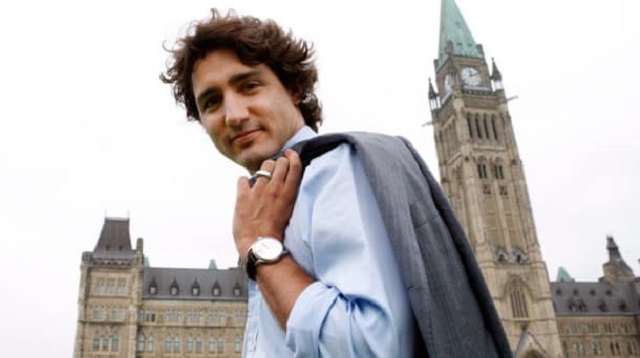 Canada : Des photos de Justin Trudeau jeune enflamment la toile!