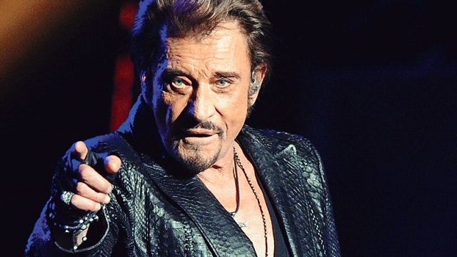Johnny Hallyday annonce être soigné pour un cancer Johnny Hallyday annonce être soigné pour un cancer