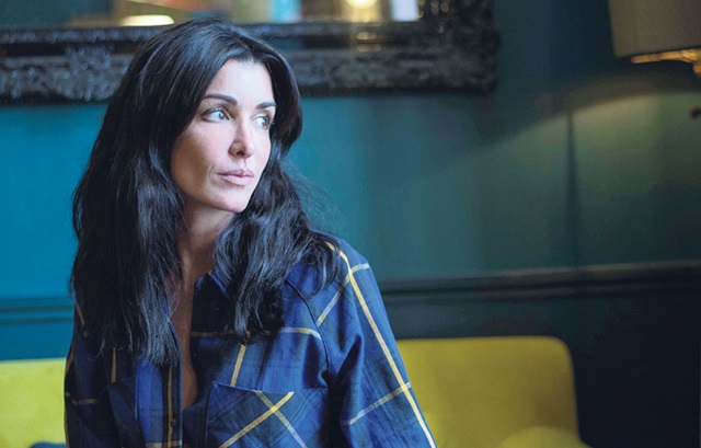 Jenifer : après son accident, elle annule sa tournée Jenifer : après son accident, elle annule sa tournée