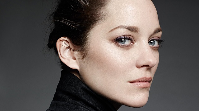 Marion Cotillard désormais maman d'une petite fille. Marion Cotillard désormais maman d'une petite fille.