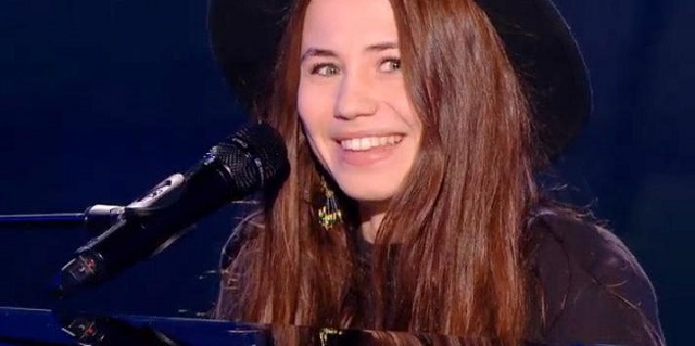 A seulement 17 ans, Claire a réussi à toucher le coeur du jury A seulement 17 ans, Claire a réussi à toucher le coeur du jury