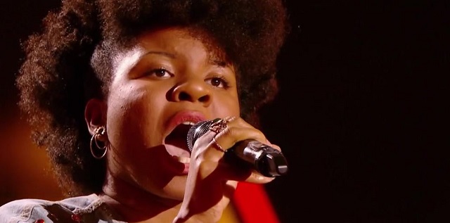 The Voice 6 : Shaby, la petite chanteuse de "Plus près de toi" séduit le jury The Voice 6 : Shaby, la petite chanteuse de "Plus près de toi" séduit le jury