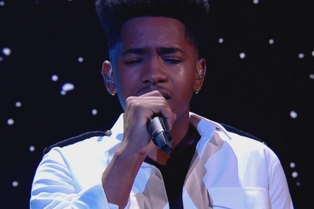 The Voice: Lisandro Cuxi bouleverse le public et les coachs The Voice: Lisandro Cuxi bouleverse le public et les coachs