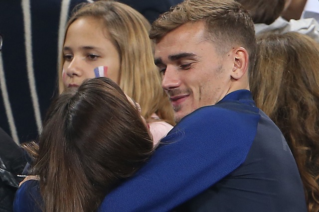 Antoine Griezmann a épousé sa belle en secret! Antoine Griezmann a épousé sa belle en secret!