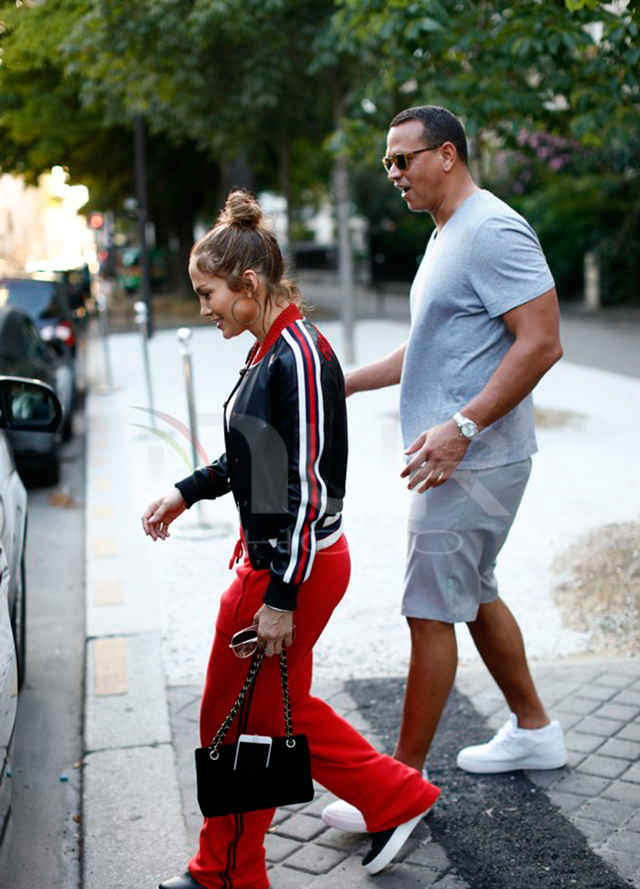 Découvrez le prix exorbitant des vacances de Jennifer Lopez en France Découvrez le prix exorbitant des vacances de Jennifer Lopez en France