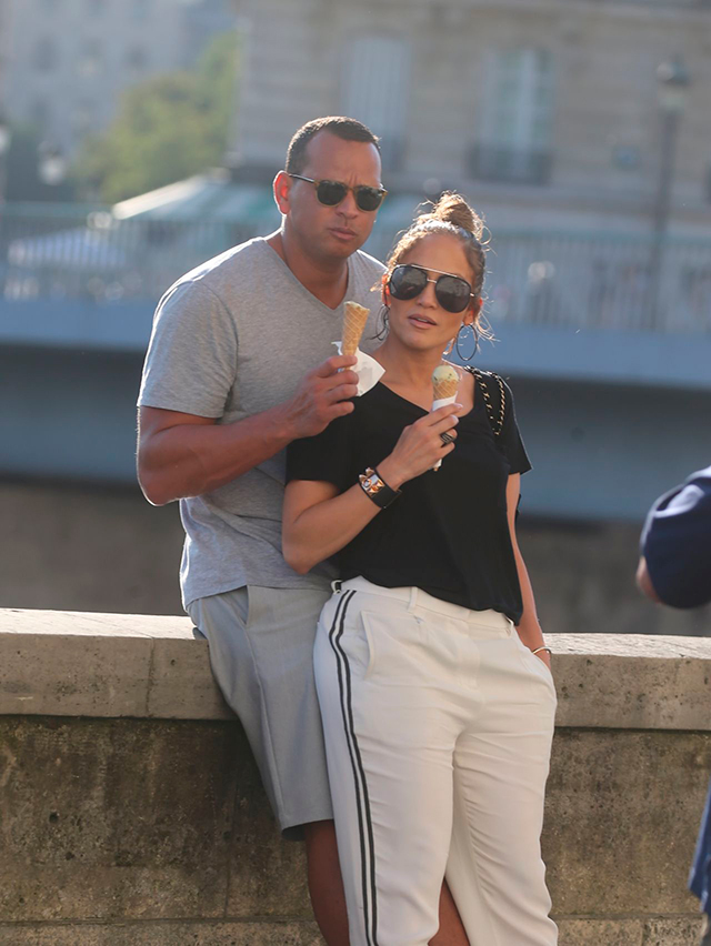 Découvrez le prix exorbitant des vacances de Jennifer Lopez en France Découvrez le prix exorbitant des vacances de Jennifer Lopez en France