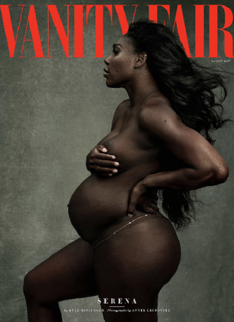 Enceinte, Serena Williams pose presque nue en une de Vanity Fair