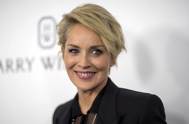 Sharon Stone: canon en bikini à 59 ans! Sharon Stone: canon en bikini à 59 ans!