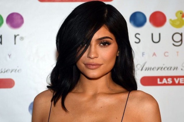Kylie Jenner est enceinte de son premier enfant avec Travis Scott! Kylie Jenner est enceinte de son premier enfant avec Travis Scott!