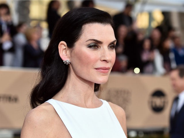 Julianna Margulies accuse Steven Seagal et Harvey Weinstein d'harcèlement sexuel Julianna Margulies accuse Steven Seagal et Harvey Weinstein d'harcèlement sexuel