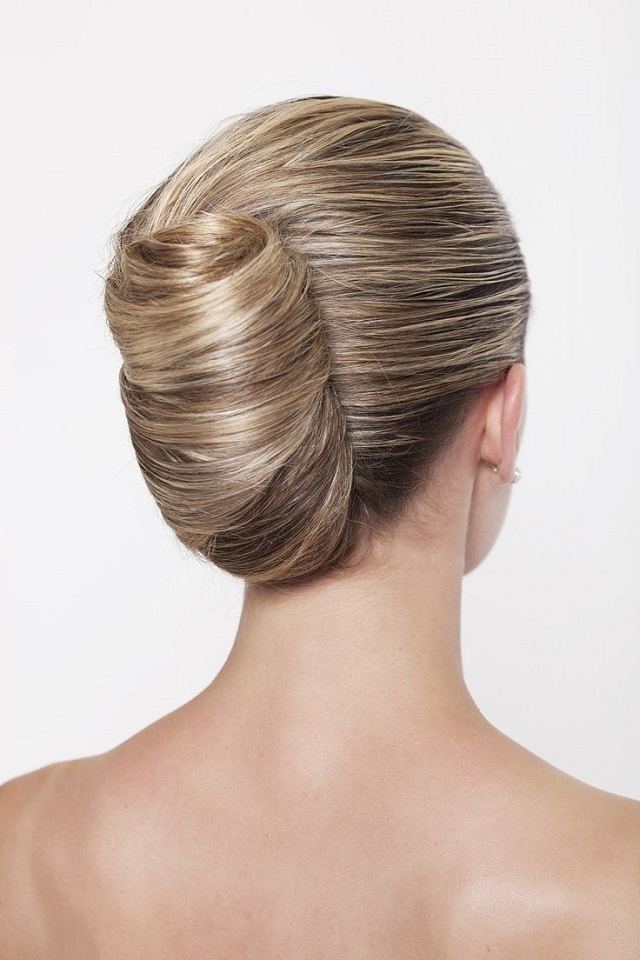 Changez de tête en un coup de peigne ! Changez de tête en un coup de peigne !