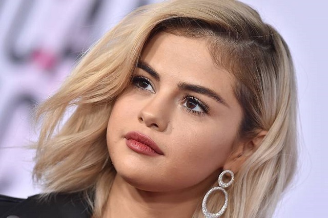 Selena Gomez : Elle se livre et dit tout sur ses amours ! Selena Gomez : Elle se livre et dit tout sur ses amours !