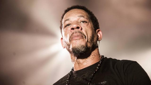 Mort de Johnny Hallyday : JoeyStarr en profite pour clasher M Pokora et Maître Gims Mort de Johnny Hallyday : JoeyStarr en profite pour clasher M Pokora et Maître Gims