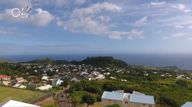 Petite-Île : le gymnase fait peau neuve Petite-Île : le gymnase fait peau neuve