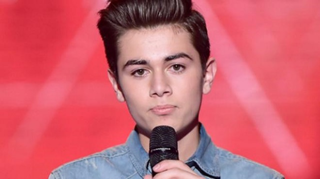 Raffi Arto, jeune prodige du piano, impressionne les coachs Raffi Arto, jeune prodige du piano, impressionne les coachs