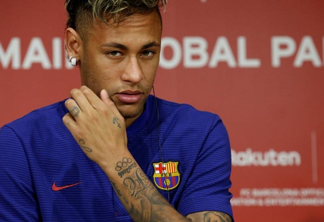 L'hommage douteux de Neymar à Stephen Hawking L'hommage douteux de Neymar à Stephen Hawking