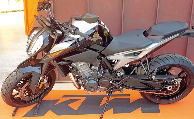 KTM 790 DUKE : Le Mild-Size qui nous manquait KTM 790 DUKE : Le Mild-Size qui nous manquait