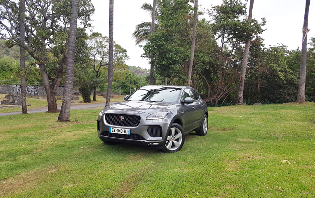 JAGUAR E-Pace D180 AWD R-Dynamic Finition SE JAGUAR E-Pace D180 AWD R-Dynamic Finition SE