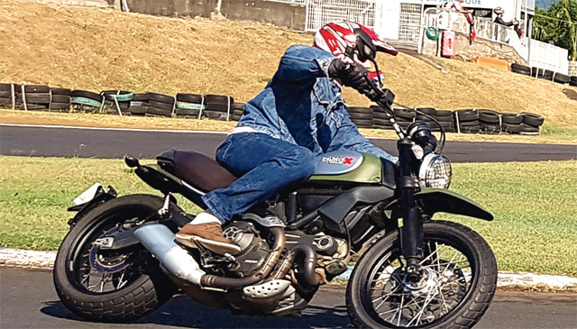 DUCATI SCRAMBLER CLASSIC DUCATI SCRAMBLER CLASSIC