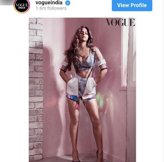 La fille de Shah Rukh Khan, fait polémique en couverture de « Vogue India » La fille de Shah Rukh Khan, fait polémique en couverture de « Vogue India »