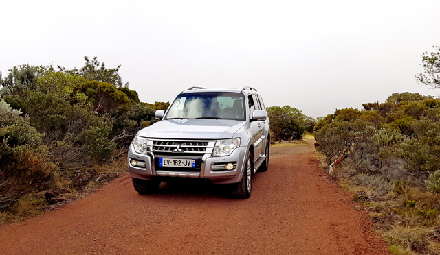 MITSUBISHI PAJERO 3.2DiD 190ch LONG BVA INSTYLE MITSUBISHI PAJERO 3.2DiD 190ch LONG BVA INSTYLE