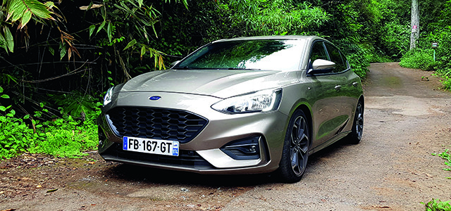 FORD FOCUS 1.5 Ecoblue 120ch BVA8 ST-Line FORD FOCUS 1.5 Ecoblue 120ch BVA8 ST-Line