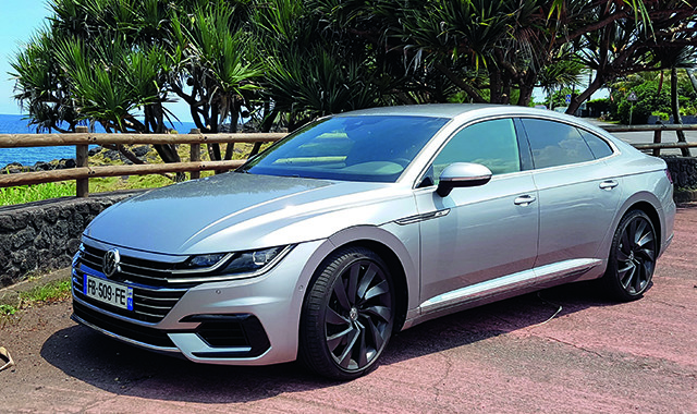 VOLKSWAGEN ARTEON 2.0TDi Bi-Turbo 240ch VOLKSWAGEN ARTEON 2.0TDi Bi-Turbo 240ch