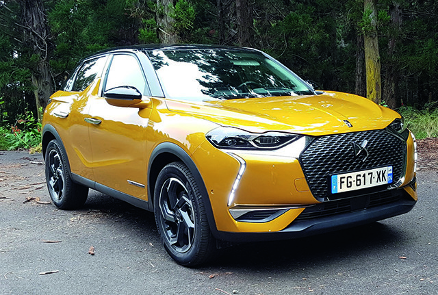 DS 3 CROSSBACK 1.2 PureTech 155ch EAT8 GRAND CHIC DS 3 CROSSBACK 1.2 PureTech 155ch EAT8 GRAND CHIC