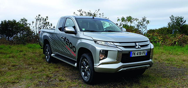 MITSUBISHI L200 CLUB CAB 2.2DiD 150ch Instyle MITSUBISHI L200 CLUB CAB 2.2DiD 150ch Instyle