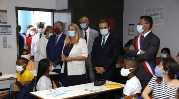 CYRILLE MELCHIOR ACCUEILLE LE MINISTRE DES OUTREMERS AU COLLÈGE JEAN LETOULLEC