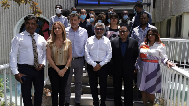 SIGNATURE D’UNE CONVENTION DE PARTENARIAT ENTRE LA CCI RÉUNION ET LE GROUPE RAVATE, FAVORISANT L’EMBAUCHE DES JEUNES EN APPRENTISSAGE