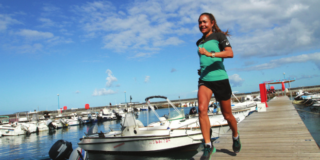 Ancienne Membre de l’équipe de France de Trail Sylvaine Cussot, alias Sissi s’est donné les moyens de visiter le monde en courant