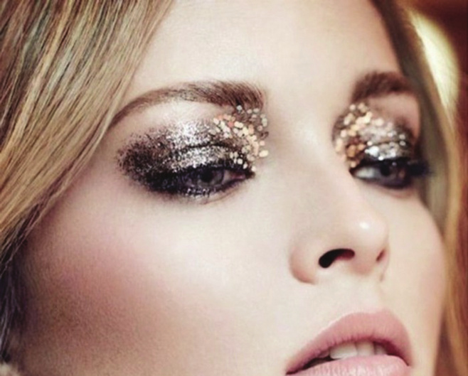 Bien assortir sa tenue de soirée à son maquillage : nos astuces