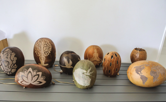 Séverine Roche, Calebasse : Un objet naturel aux projections lumineuses