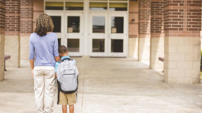 Comment déposer son enfant à l’école sans pleurs ni cris ?