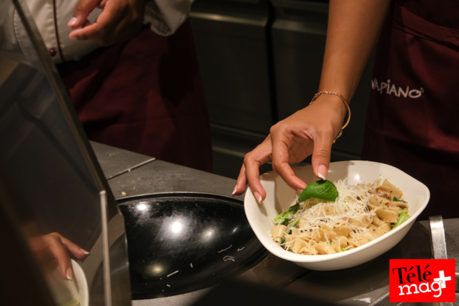 Miss Réunion en cuisine pour la journée mondiale des pâtes !