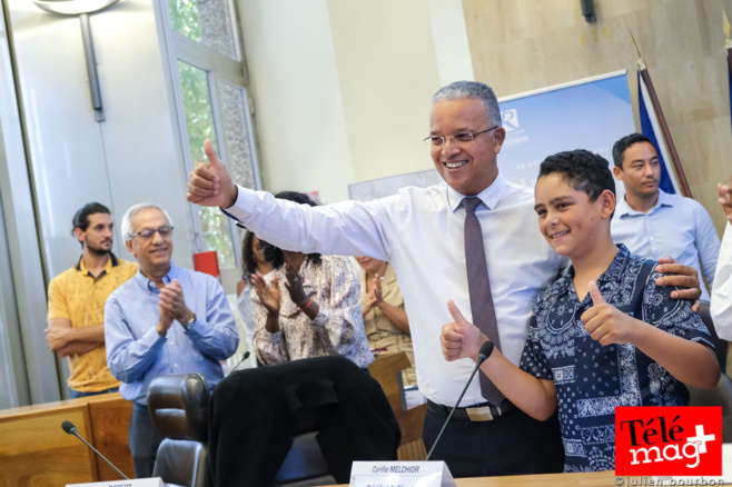 LOUNA FIARDA, NOUVELLE PRÉSIDENTE DU CONSEIL DÉPARTEMENTAL DES JEUNES