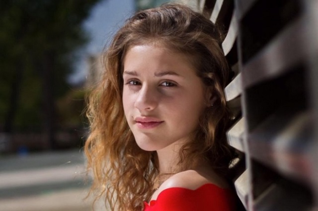 The Voice Kids : Lou revient avec son premier clip 