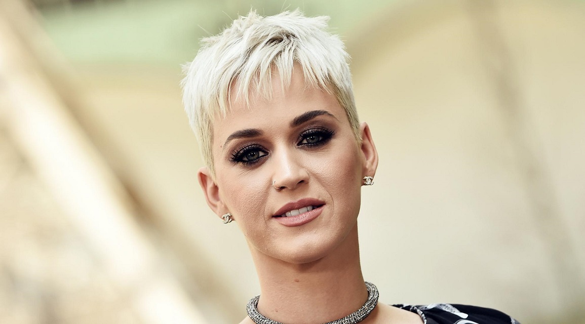 Le bisou volé par Katy Perry fait polémique