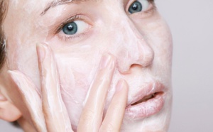Éclat du teint: bien choisir son acide exfoliant.