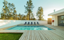 Autour de la piscine…