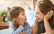 Comment aider votre enfant à raconter sa journée avec les bonnes questions