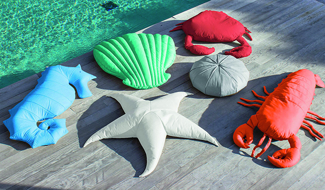 Collection de 6 poufs en Tissu Sunbrella 100% acrylique teinté, résistants à l’eau, au sel, traités contre la moisissure et les UV, et anti taches - à partir de 499€ (l’oursin) - L&Moi concept store L’Ermitage-Les Bas, Reunion