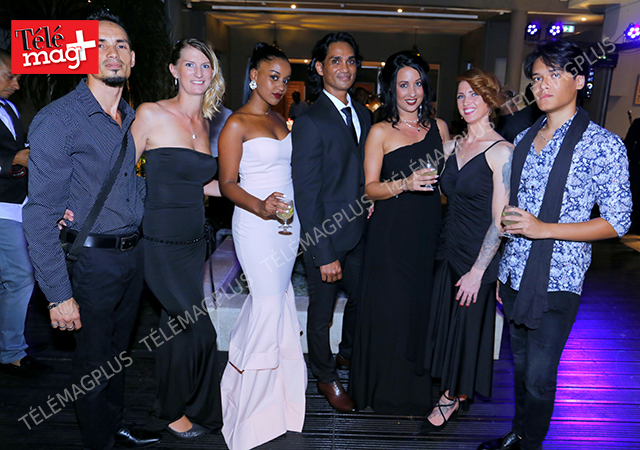 Johan, Delphine, Khloé, Thierry Valentin, Sundari, Candie et Yann les coiffeurs de Valentin Coiffure