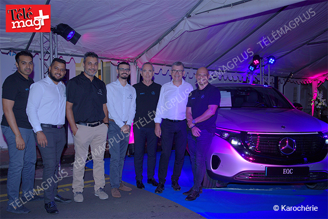 Didier Legendre Directeur Mercedes entouré de son équipe Samuel, Thomas, Vincent, David, Bruno et Olivier