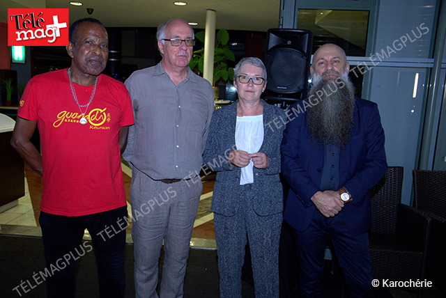 Roland Darty Représentant de la Mairie de St Denis, Pascal Broyon Président Cyclone BD et Shovel Dessinateur et Parrain de l'événement et Christine Richet
