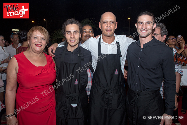 Antionelle Richefeu, gérante; Pierre Yves Payet, caviste; Paul Cousin, animateur réseau Interaves et Steeve Richefeu, patron