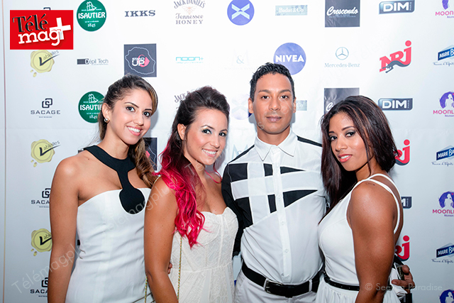 Charlotte Allan, de Mado, Audrey Dardene, chanteuse, et Yannick Payet, resonsable commercial de Mado
 
